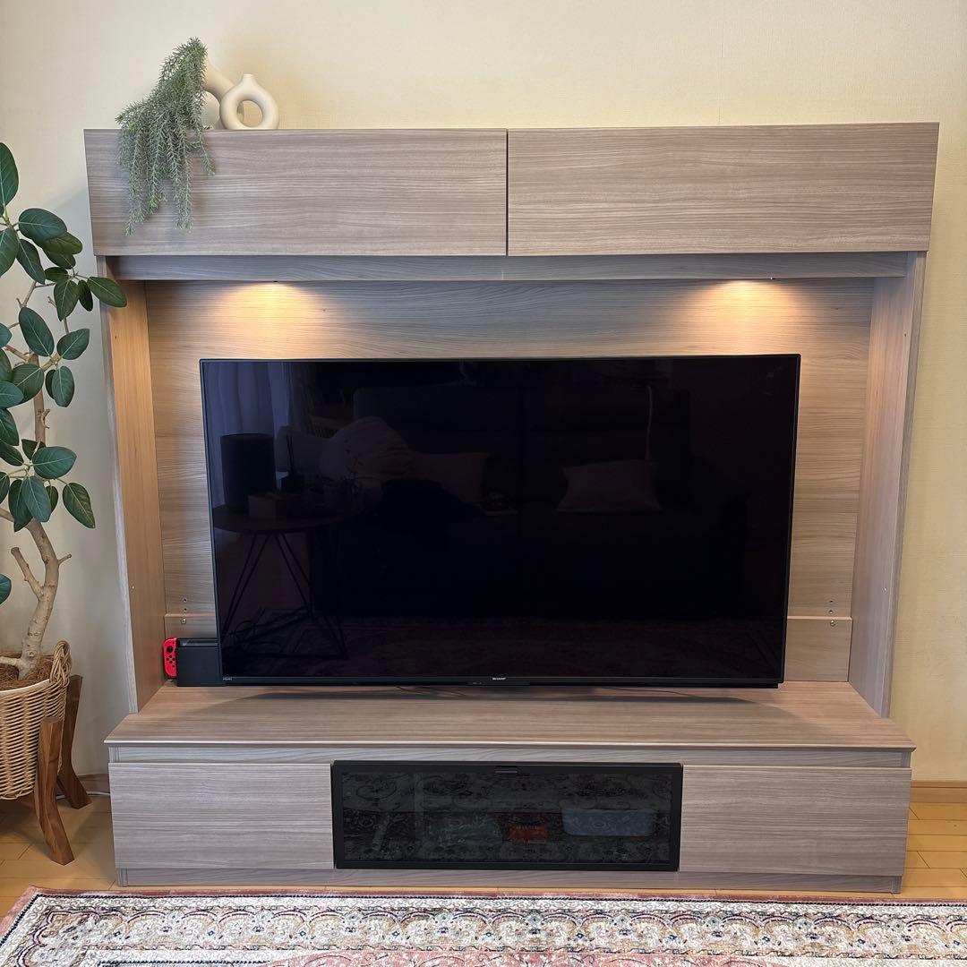 美品モダン木製テレビ台 /グレージュ/ライト付き