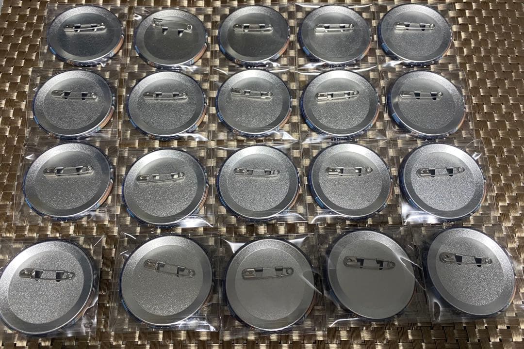 アイナナ　ŹOOĻ 記念日2023 棗巳波　缶バッジ