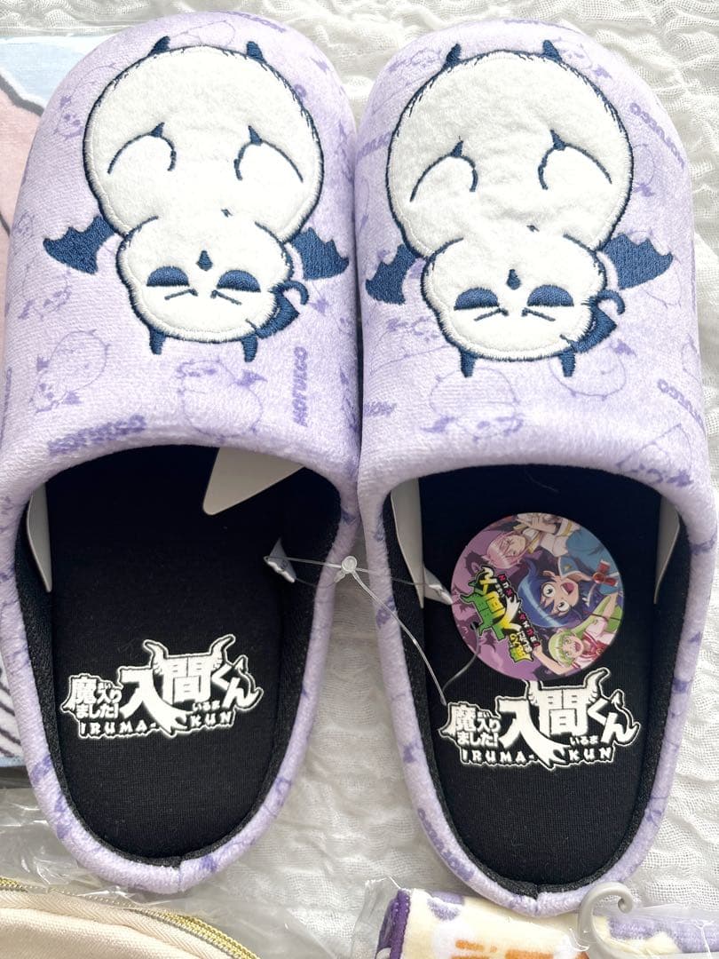 魔入りました！入間くん　ルームシューズ　タオル　バッグチャーム　ポーチ