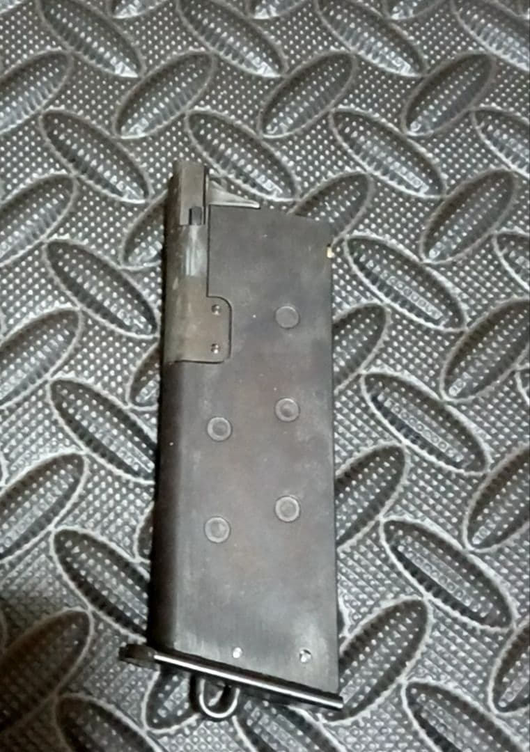 トカレフ　TT-33 ガスガン