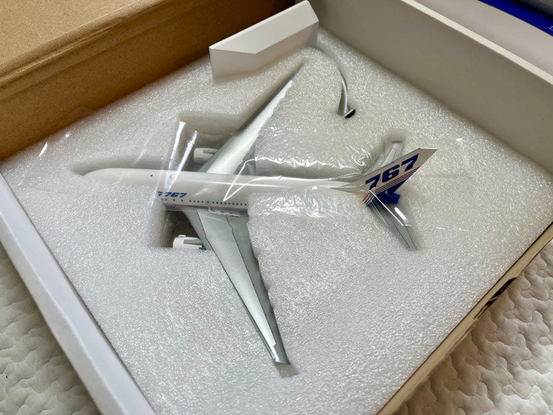 航空機・ヘリコプター 1/200 Boeing 767-200 House Color N767BA