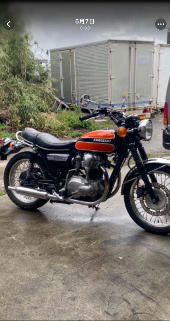 モ*ン様 W650 タンク　W1SA ペイント　スムージング済