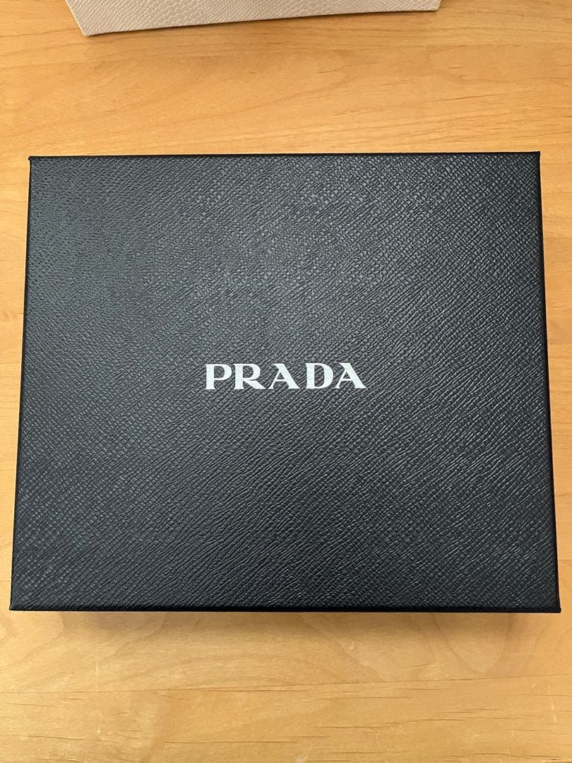 PRADA Re-Nylon ヘッドバンド ピンク　カチューシャ
