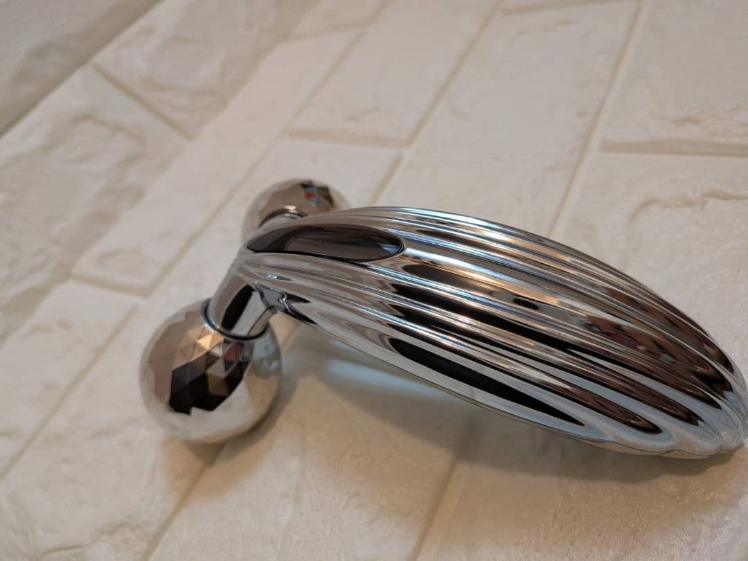 美品・付属品完備　ReFa CARAT RAY リファ美顔ローラー