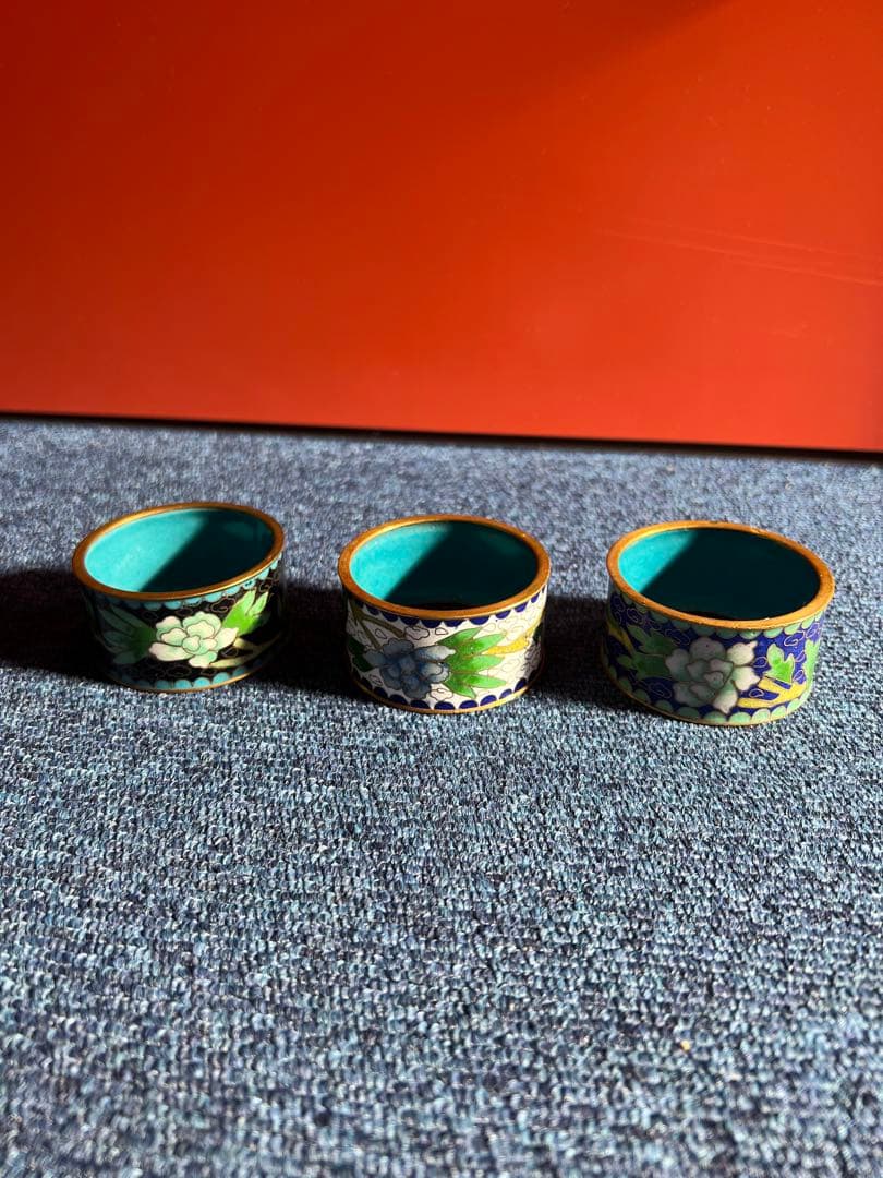 1487 中国　景泰藍　七宝　琺瑯　蓋置　3客　時代物