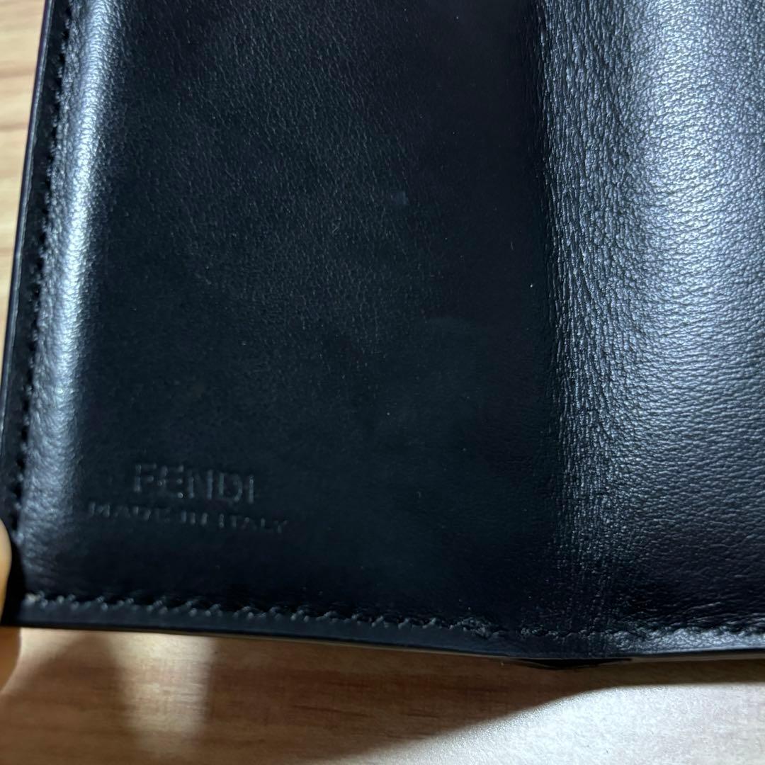 ૮*ა様 FENDI 三つ折り財布　ブラウン