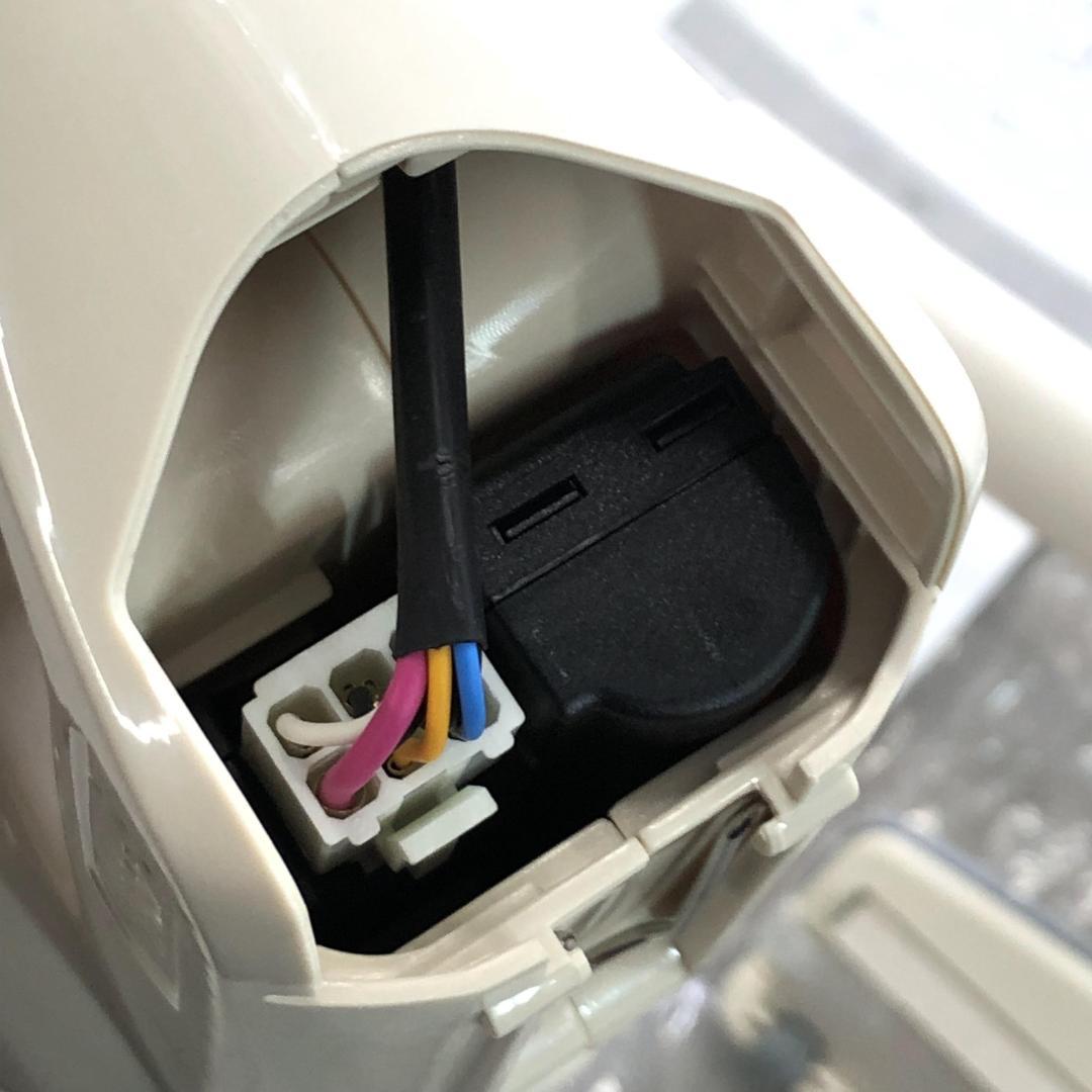 未使用 マキタ 充電式クリーナ バッテリ内蔵式 CL116DWI