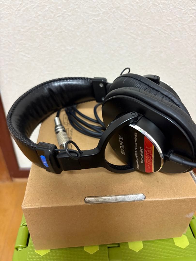 SONY 箱無しモニターヘッドホン MDR-CD900ST