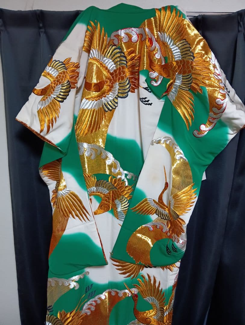 海外コレクター向きＪAＰAＮジャパン日本女性用特大雅金襴豪華刺繍鶴絵図柄和装着物
