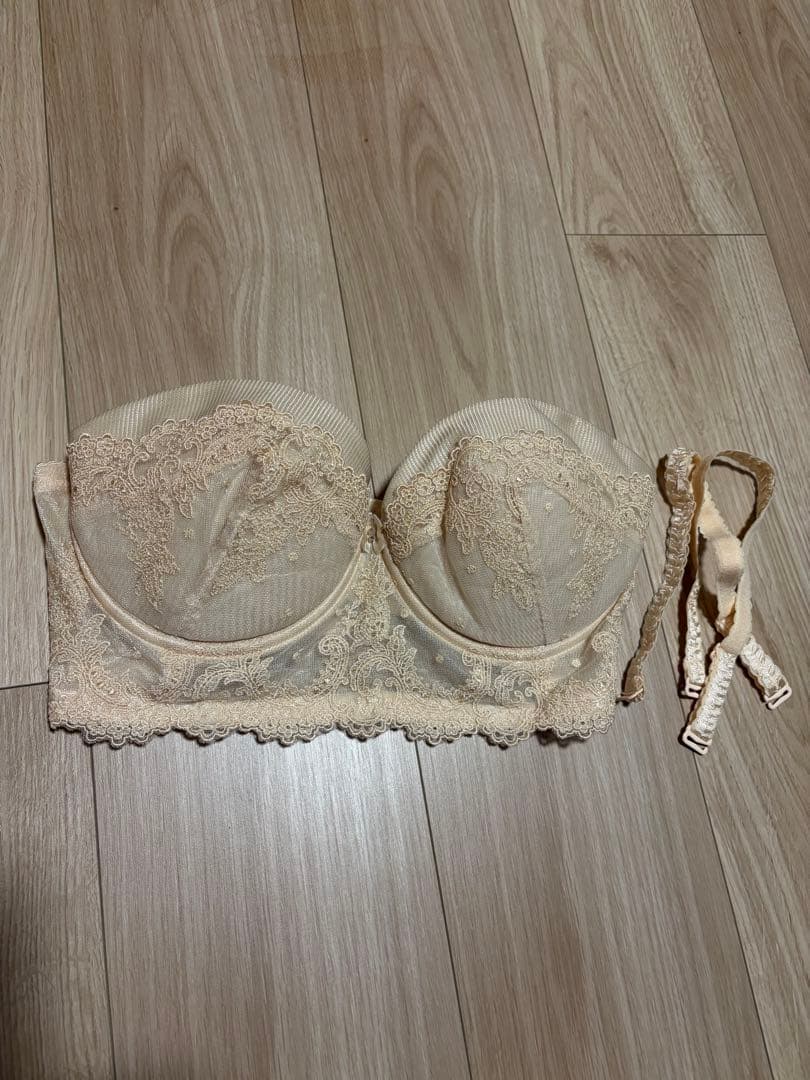 ブライダルインナー　FOUR SIS & CO.