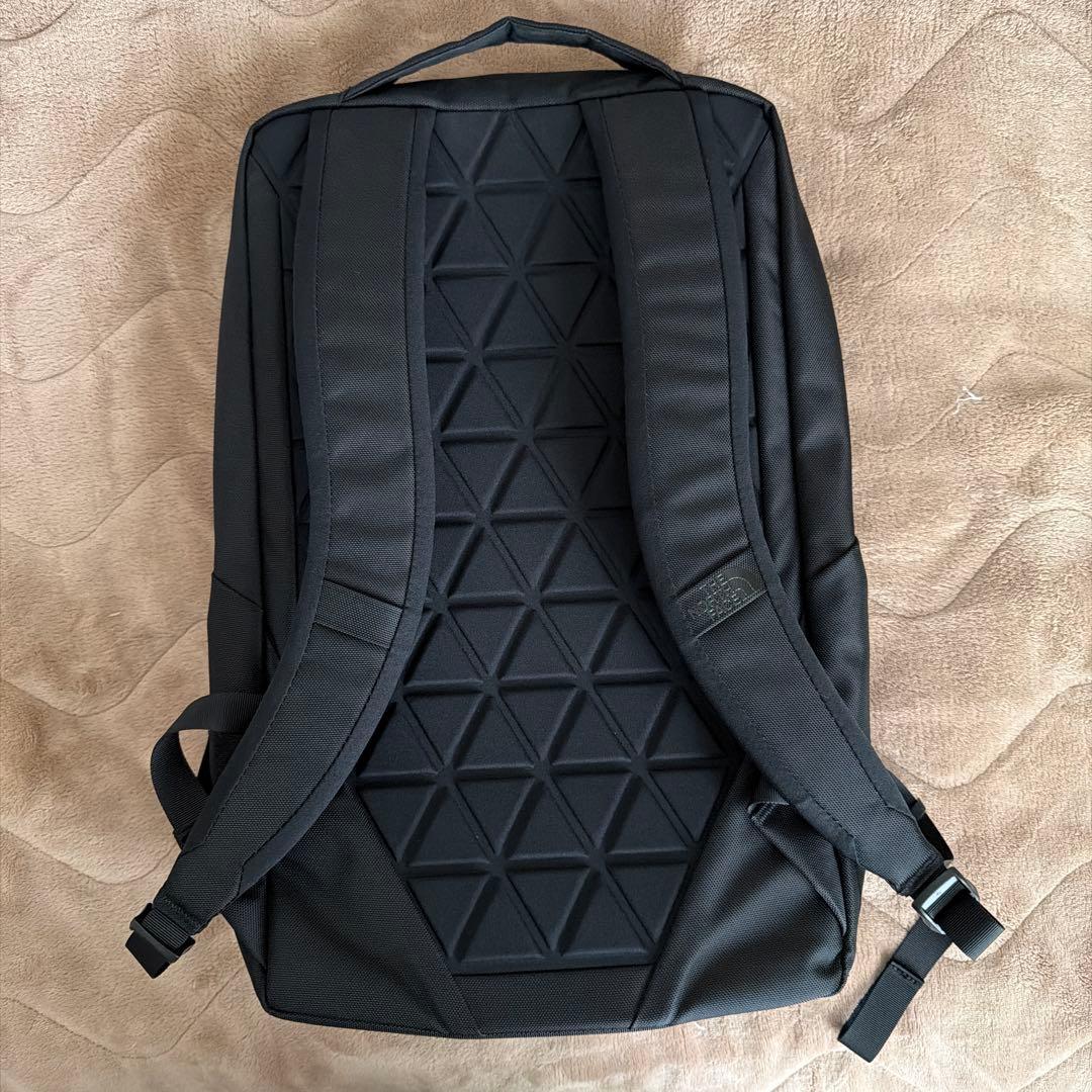 【1/21 13：00まで販売】ノースフェイス　ビジネスリュック