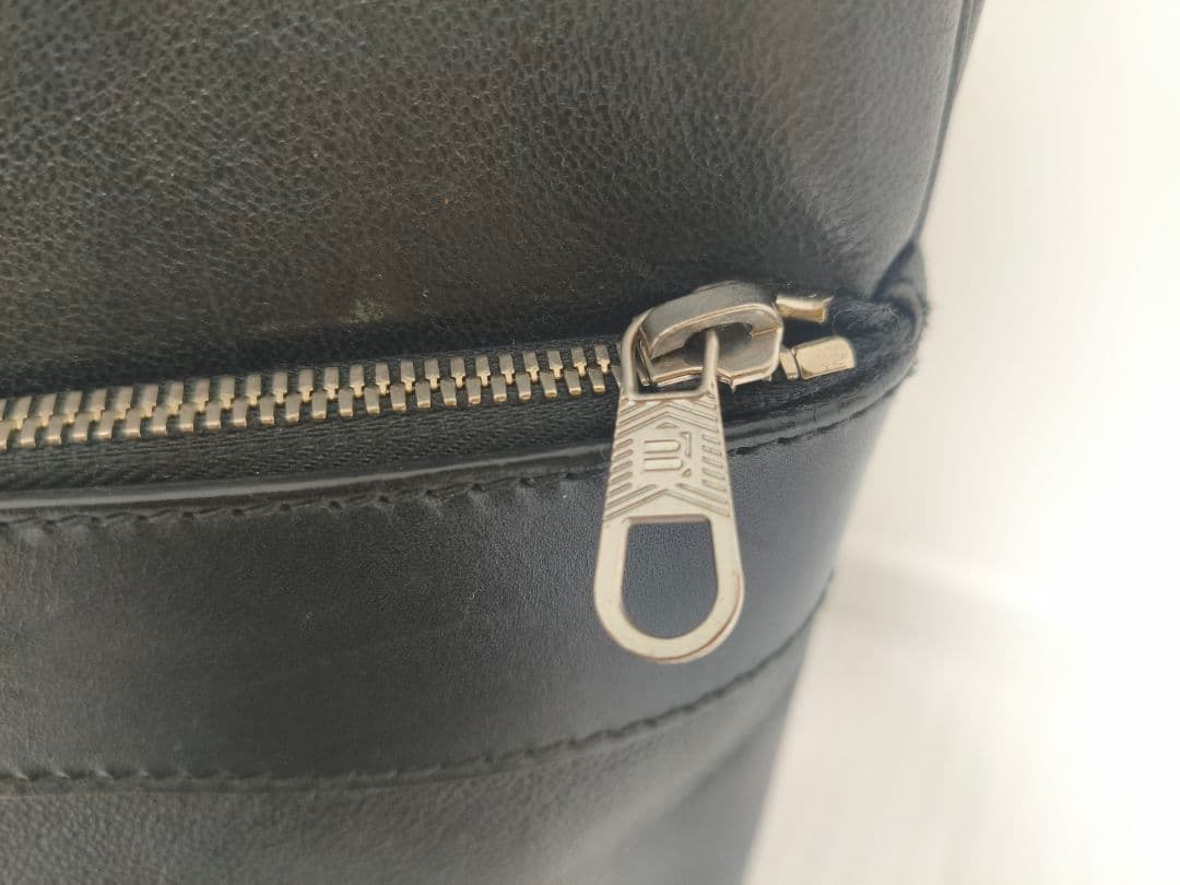 バレンシアガ シティ キャリーバッグ 革レザー