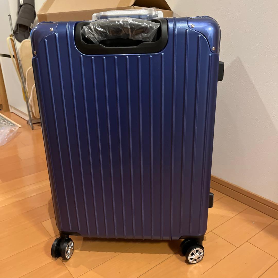 ネイビー 中型 キャリーケース 360度回転ホイール