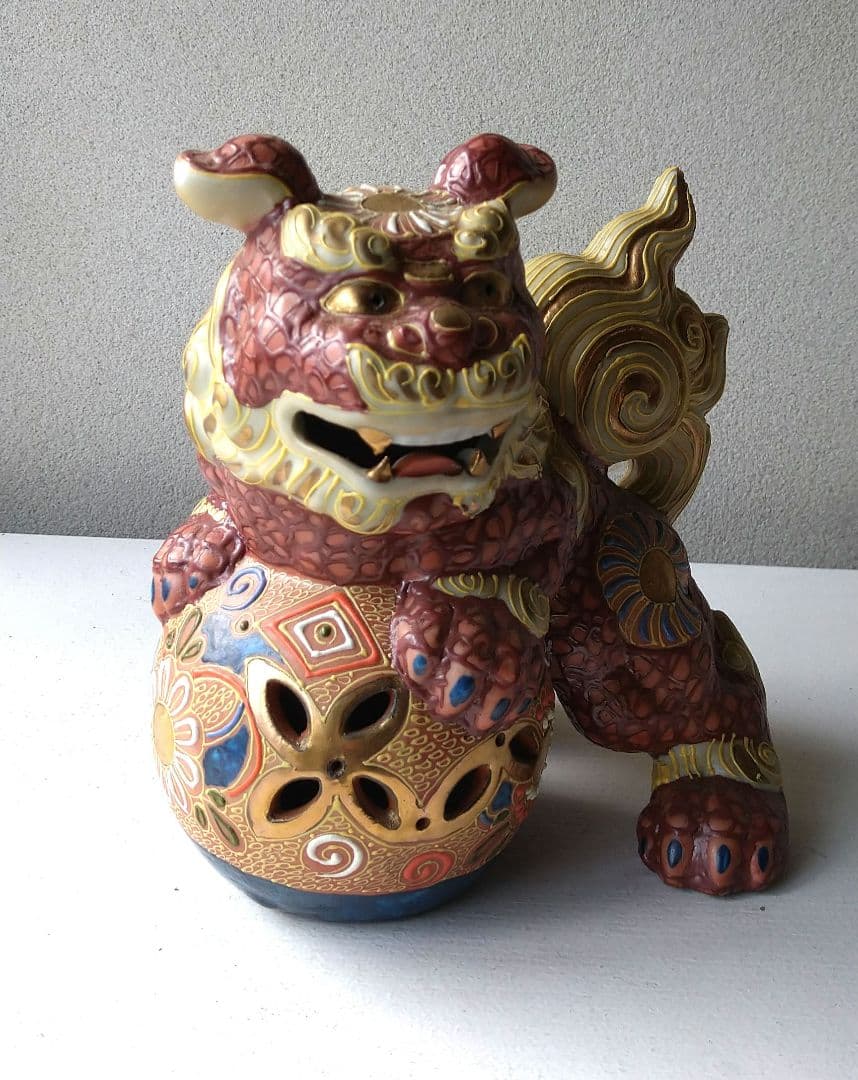 唐獅子    陶器置物  ②