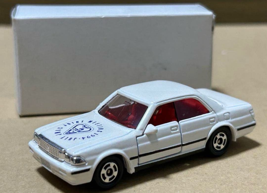 トミカ トヨタ クラウン JMAC 1994