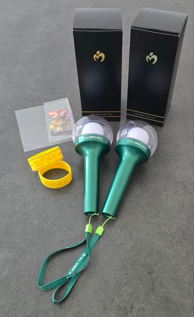 Mrs.GREENAPPLE MGA公式 ペンライト BABELnoTOH