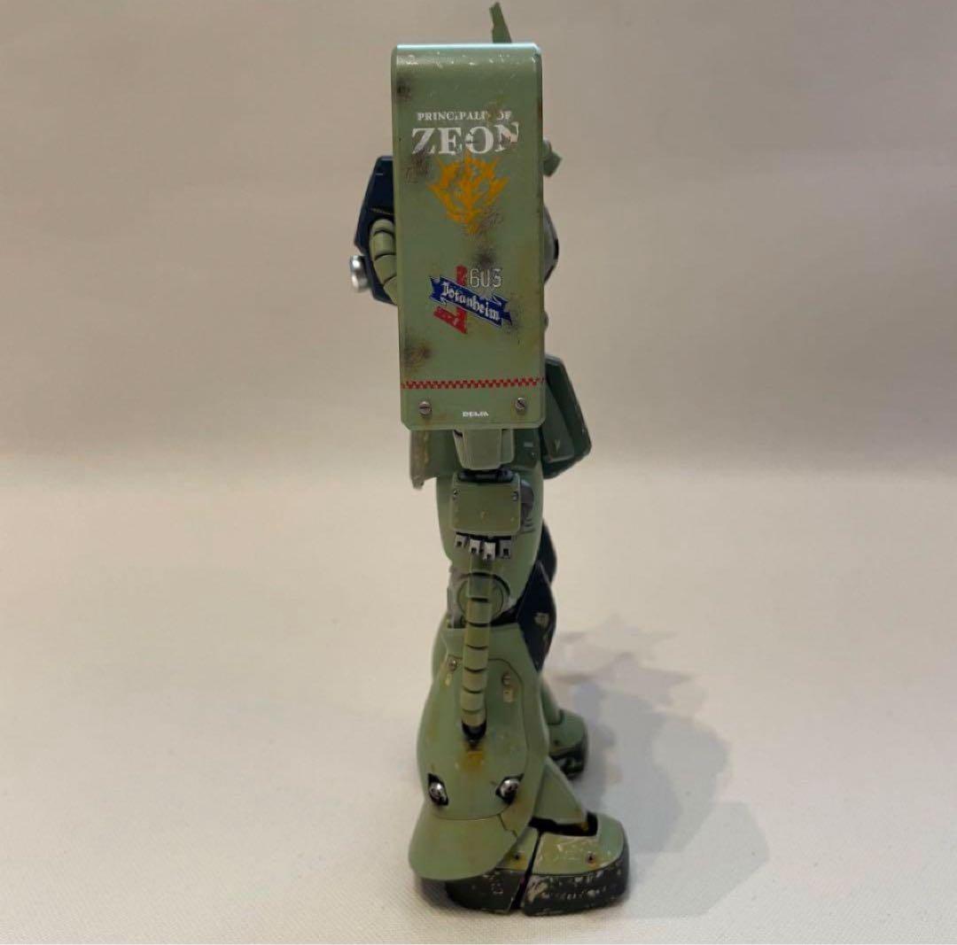 ザク　ガンプラ MG 1/100　ガンダム