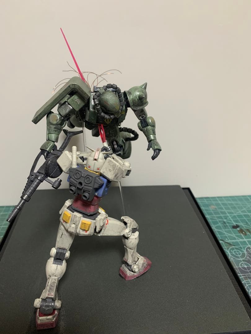 ガンダム　ザク　ジオラマ