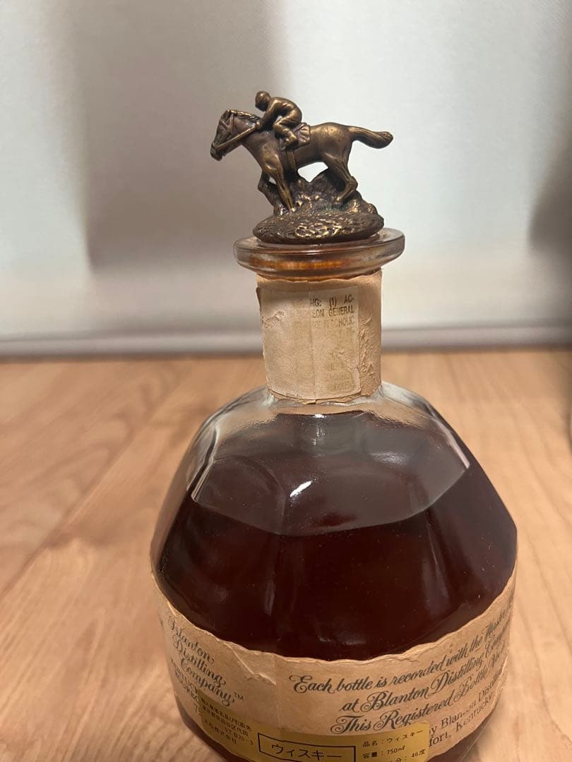 古酒Blanton's ウイスキー 馬のフィギュア付き