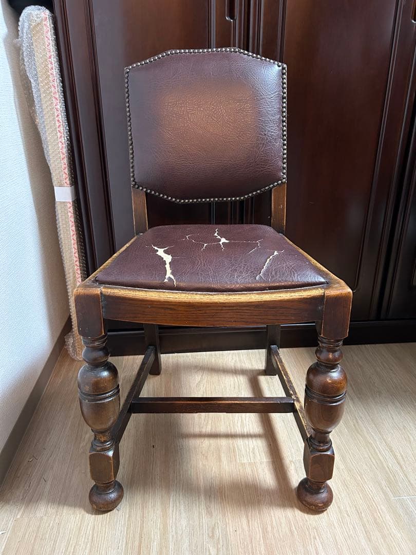 バルボスレッグ　椅子　イギリス　アンティーク