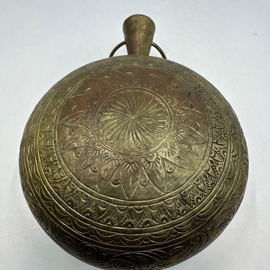 アンティーク装飾的な真鍮製鍋