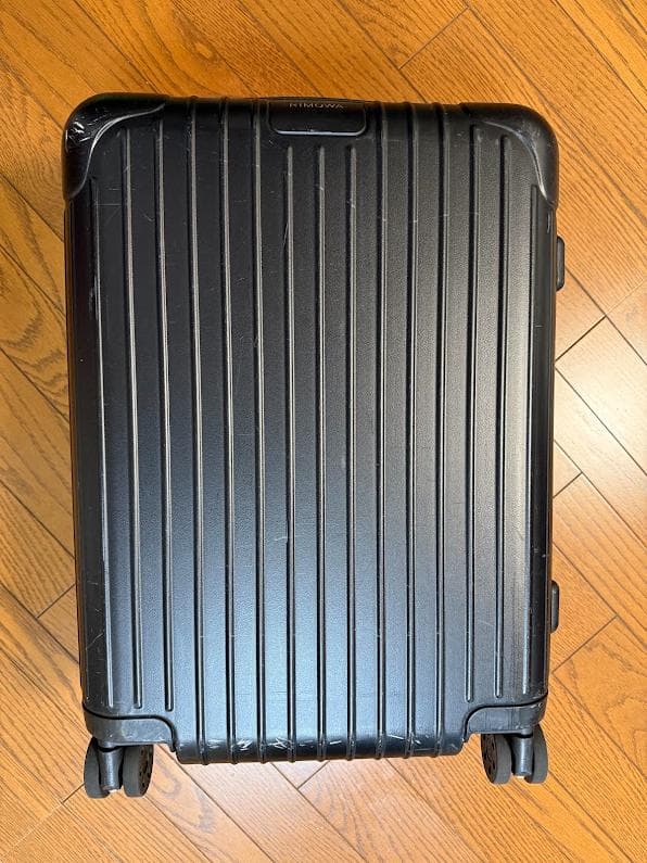 RIMOWA（リモワ） ESSENTIALキャビン３６L　マットブラック