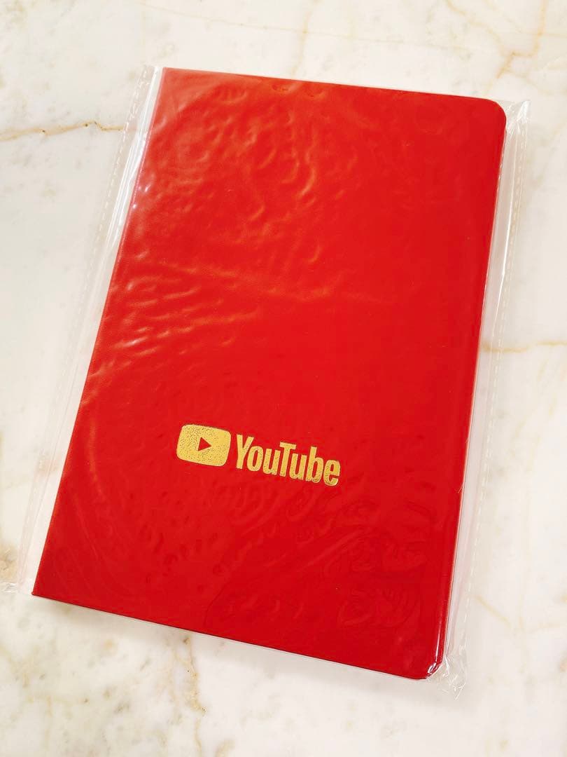 入手困難★新品未使用★超レア【YouTube 金色ロゴ入り】赤色表紙ノート未開封