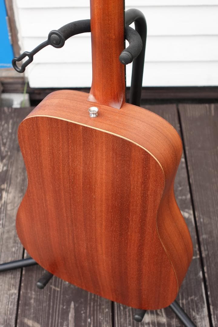 Baby Taylor Mahogany (BT2)とRITTERのギグバッグ