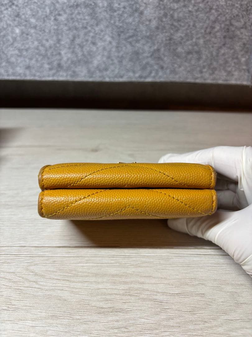 SAINT LAURENT イエロー三つ折り財布