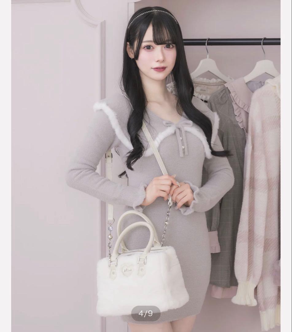 (最終値下げ)pium ビジューチェーン付きpiumハートファーバッグ