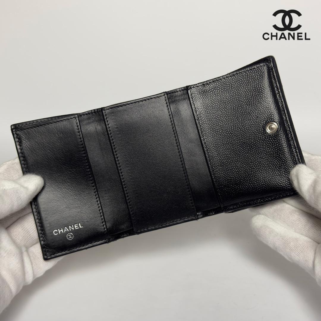 正規品　超美品　シャネル　マトラッセ　シルバー金具　Wホック　三つ折り財布
