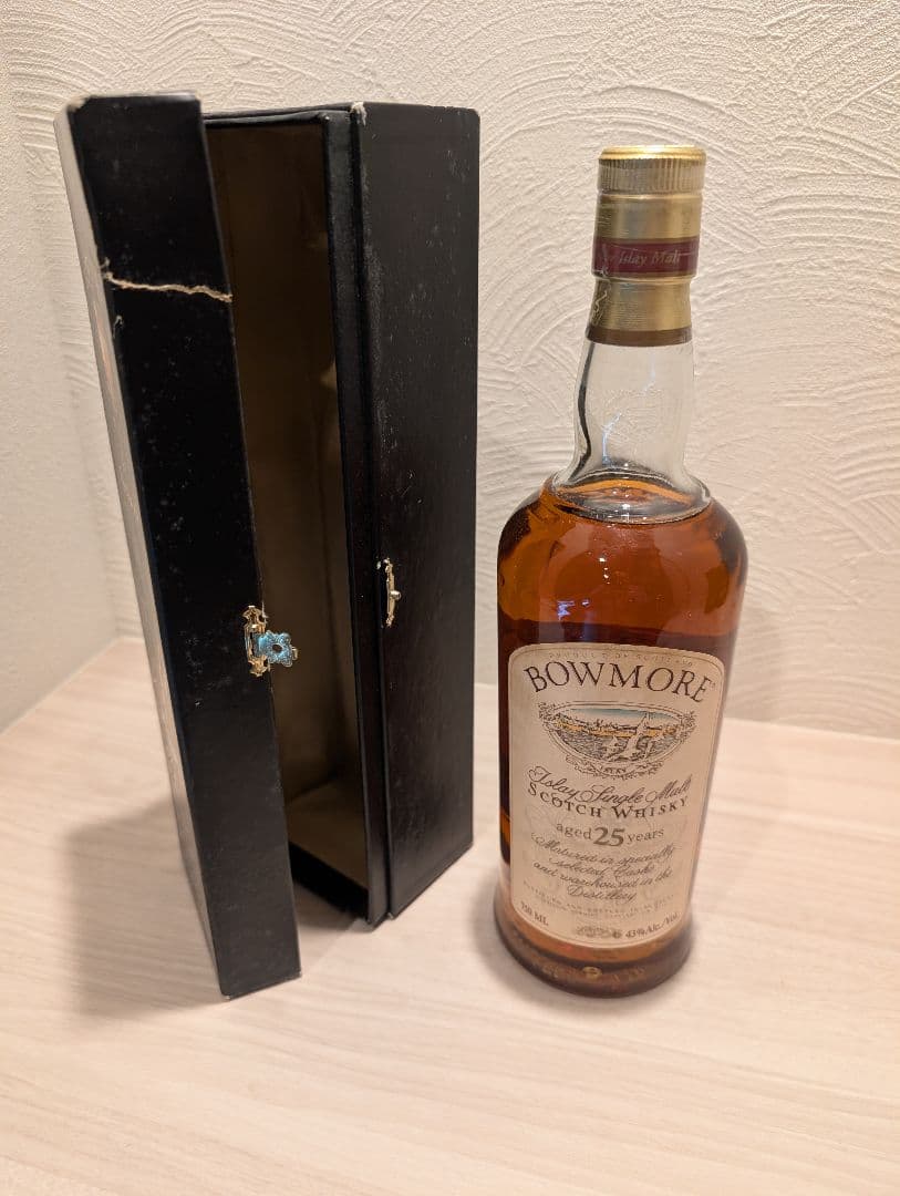 『希少』ボウモア 25年 / 　カモメラベル　750ml /43%