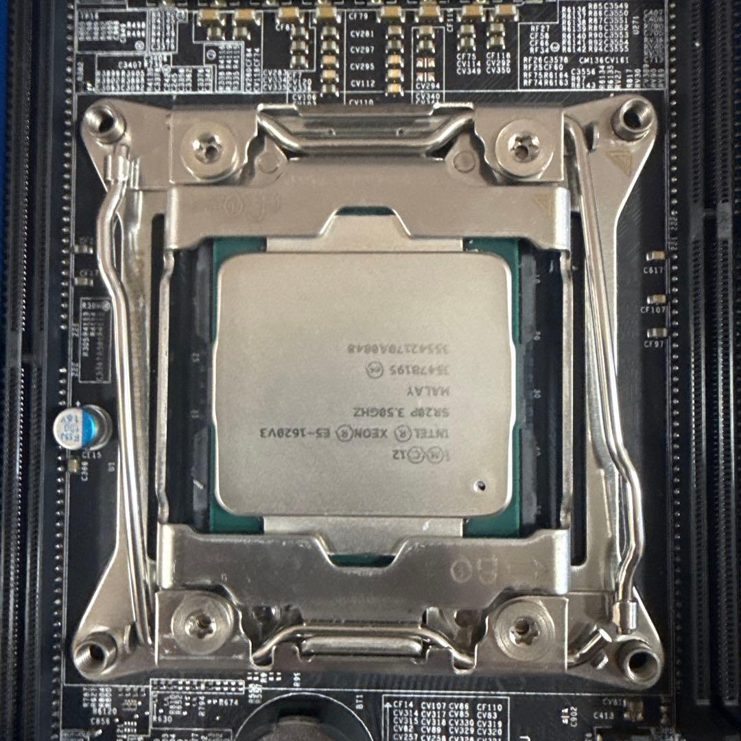 マザーボード SUPERMICRO X10SRA