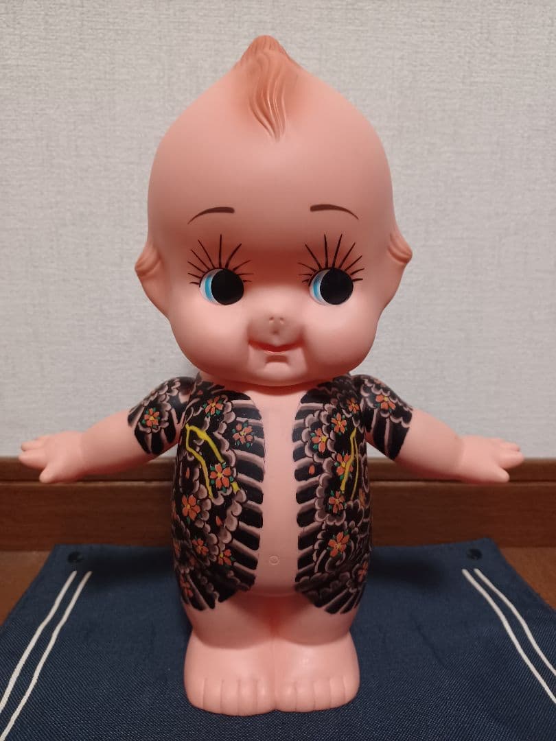 和彫り刺青キュウピー　ソフビ人形