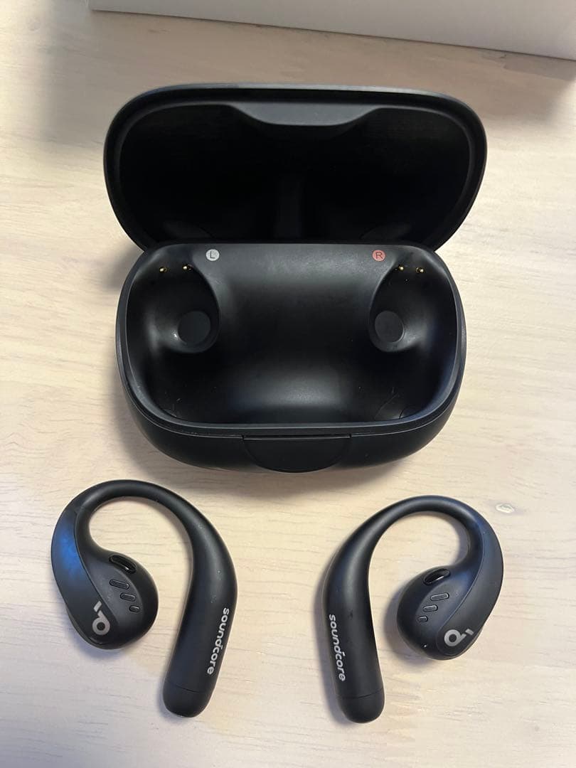 Soundcore AeroFit Pro ワイヤレスイヤホン