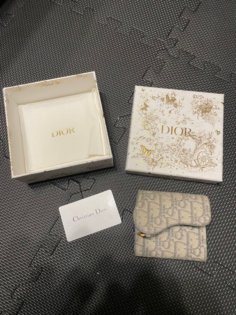 エリカ　Dior 三つ折り財布