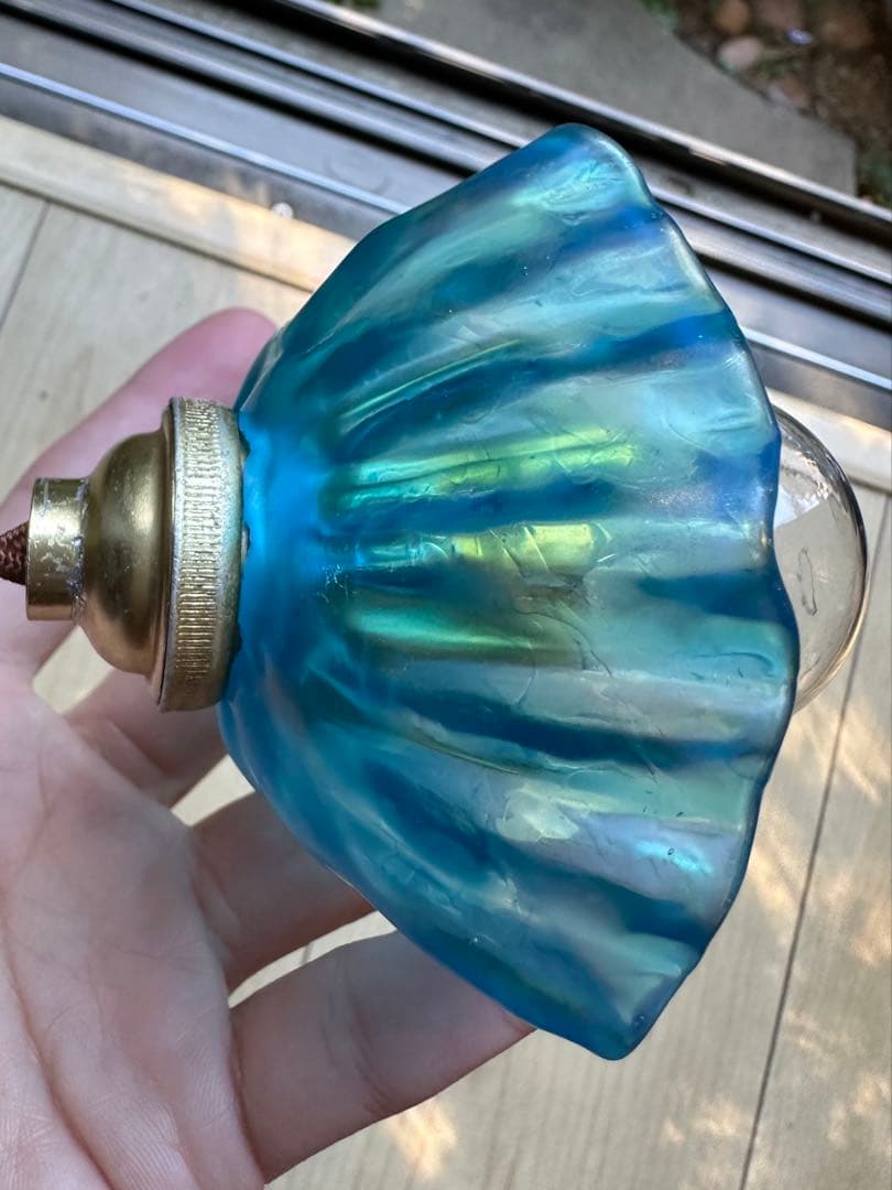 フランス アンティーク ブルーオパール螺旋模様の小さな可愛らしいアトリエランプ＊