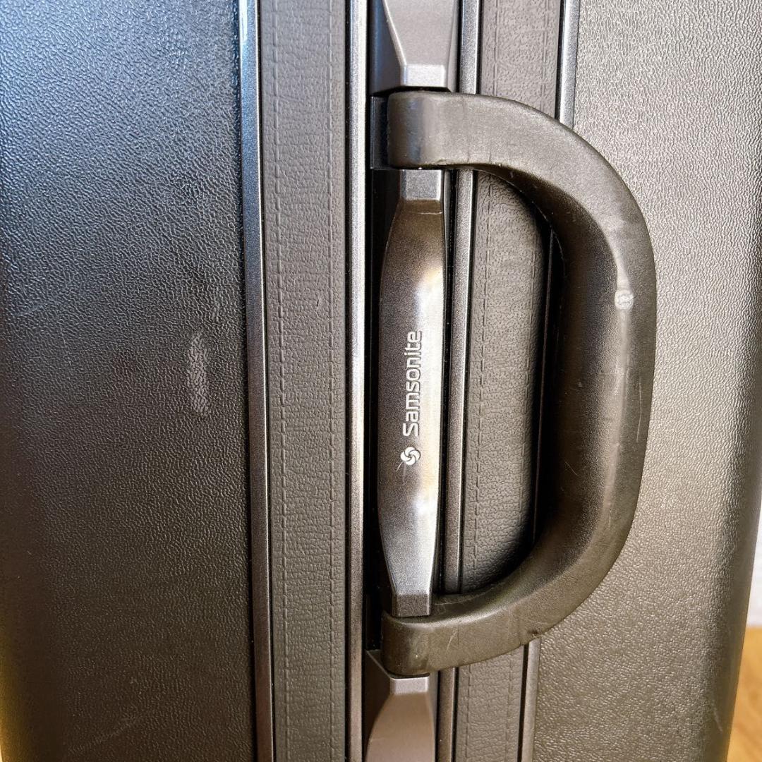 サムソナイト　 大型　キャリーケース　スーツケース　ブラック　機内持ち込み不可