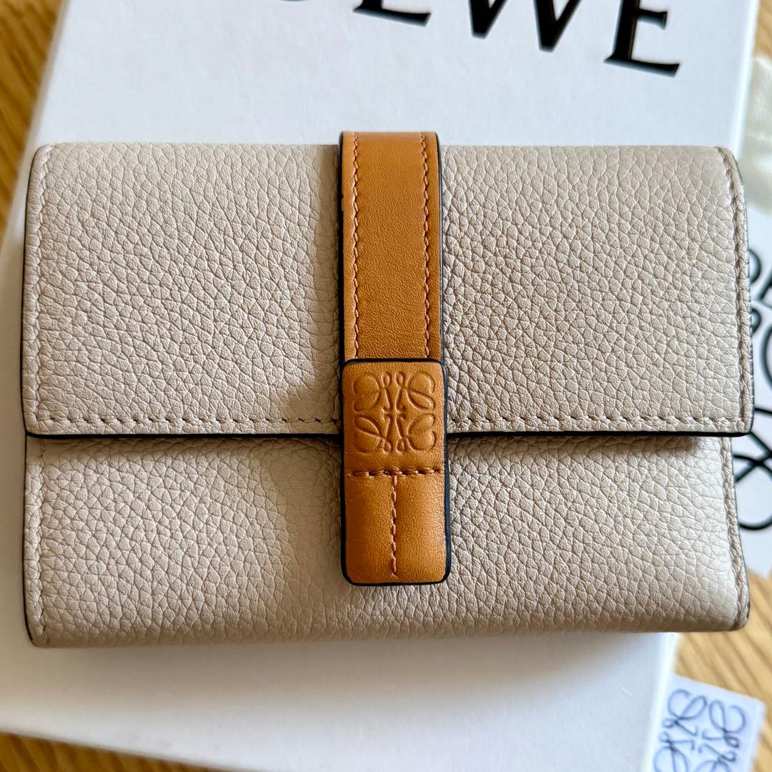 LOEWE ロエベ　バーティカルウォレット　スモール