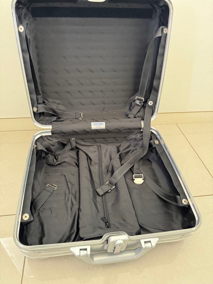 RIMOWA TOPAS BUSINESS 40MULTIWHEEL リモア