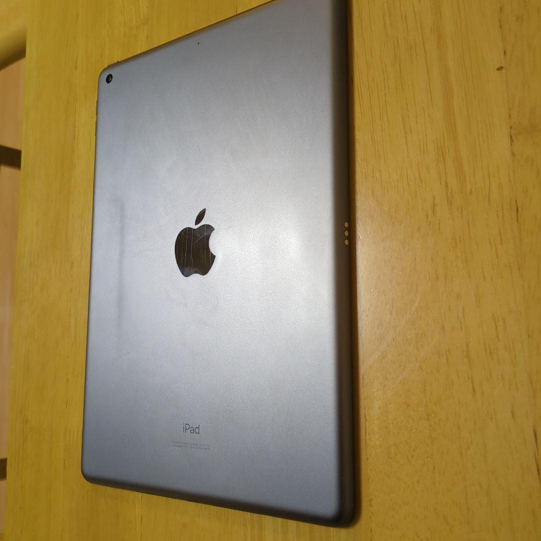 Apple iPad 本体 アイパッド　第7世代　32GB　バッテリー診断86%