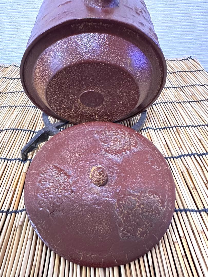 未使用、保管品　南部盛栄堂ＯＩＧＥＮ造　桜皮寸胴１０型　南部鉄瓶　南部鉄器