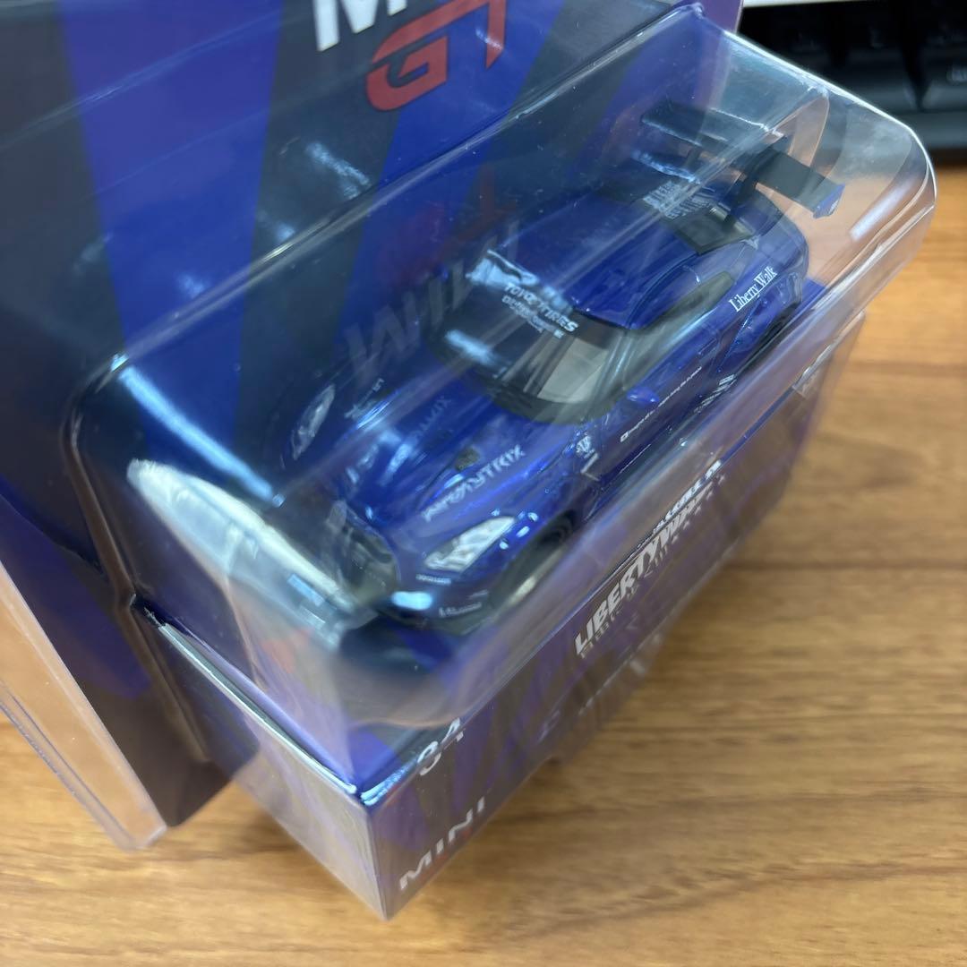 MINIGT LBWORKS R35 GT-R キャンディブルー