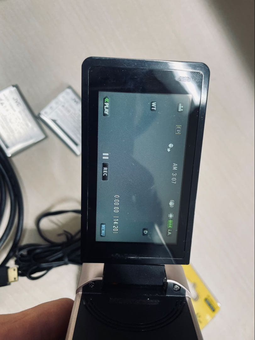 動作品 JVC Everio GZ-V570 フルハイビジョン 32GB内蔵