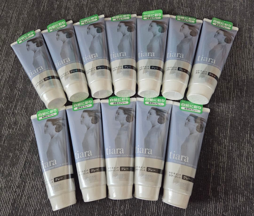 【新品/未開封】tiaraトリートメントカラーリンス220g(グレー)✕12本