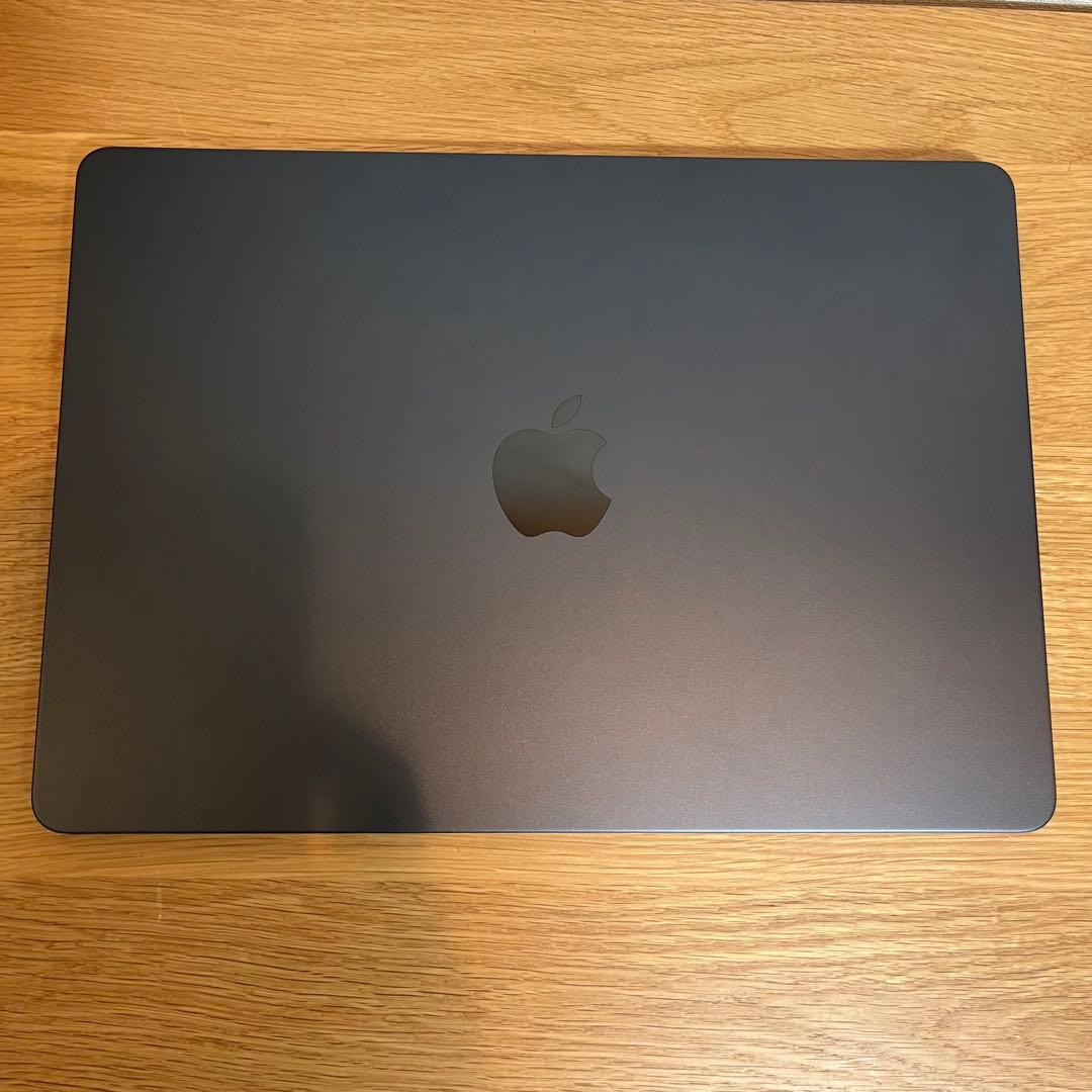 【美品】MacBook Air M2 13.6インチ 256GB