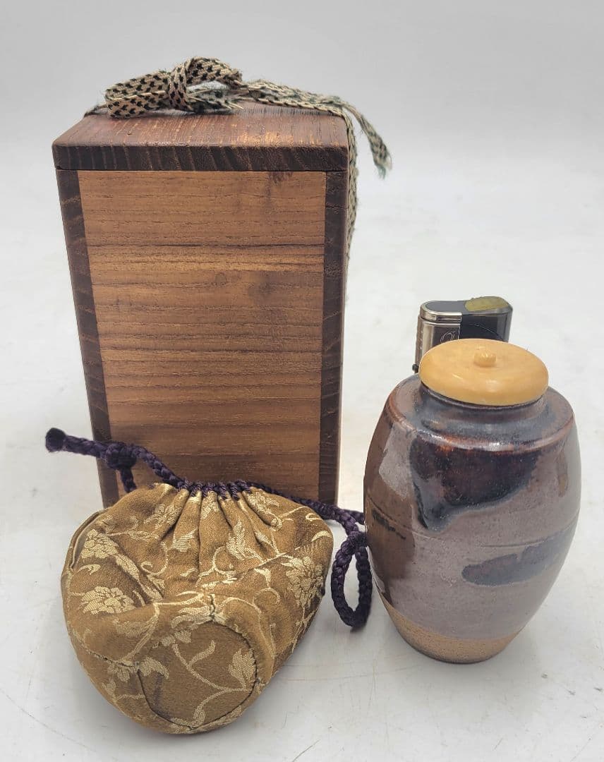 瀬戸焼　茶入れ　仕服　合わせ箱　茶道具　骨董品、美術品　時代物