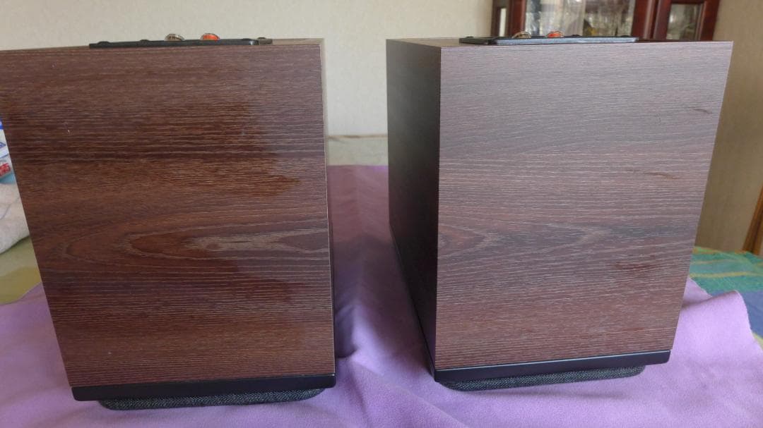 ブックシェルフスピーカー　DALi　oberon1 (ダークウッド）