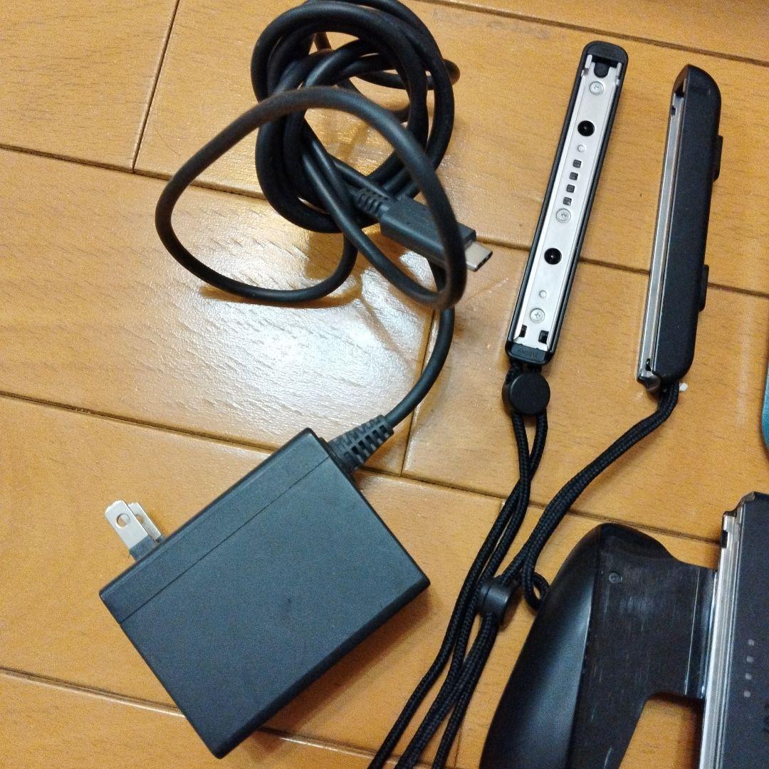 ♥NintendoSwitchネオンブルー＆レッドケース+fifa19とプーマ靴