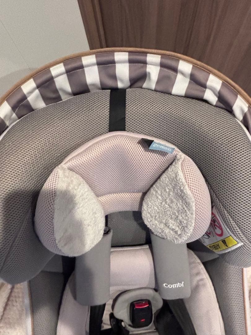 Combi チャイルドシート クルムーブISOFIXエッグショック　CG-UIG